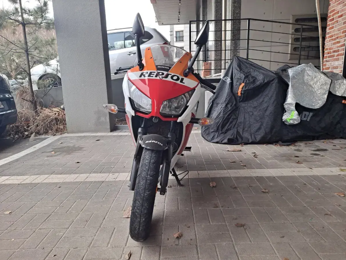 CBR300R